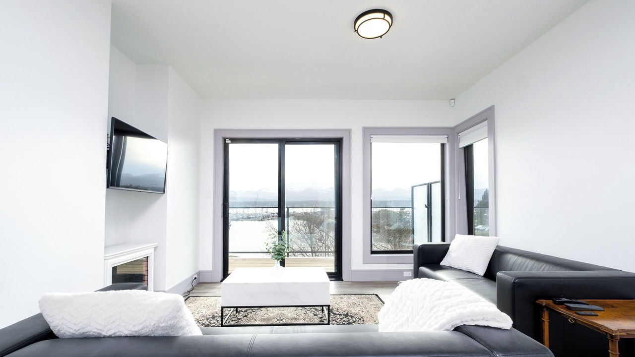 Photo of Livingroom in Comox