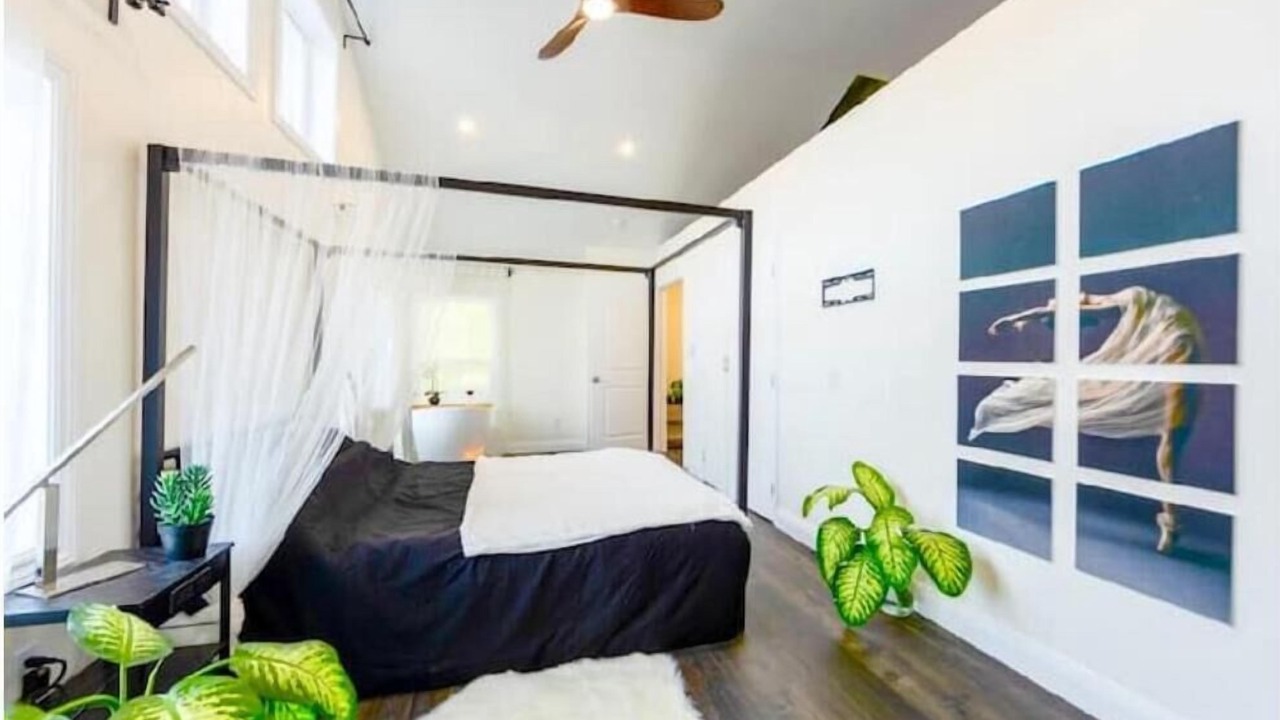Photo of Bedroom in Belleville