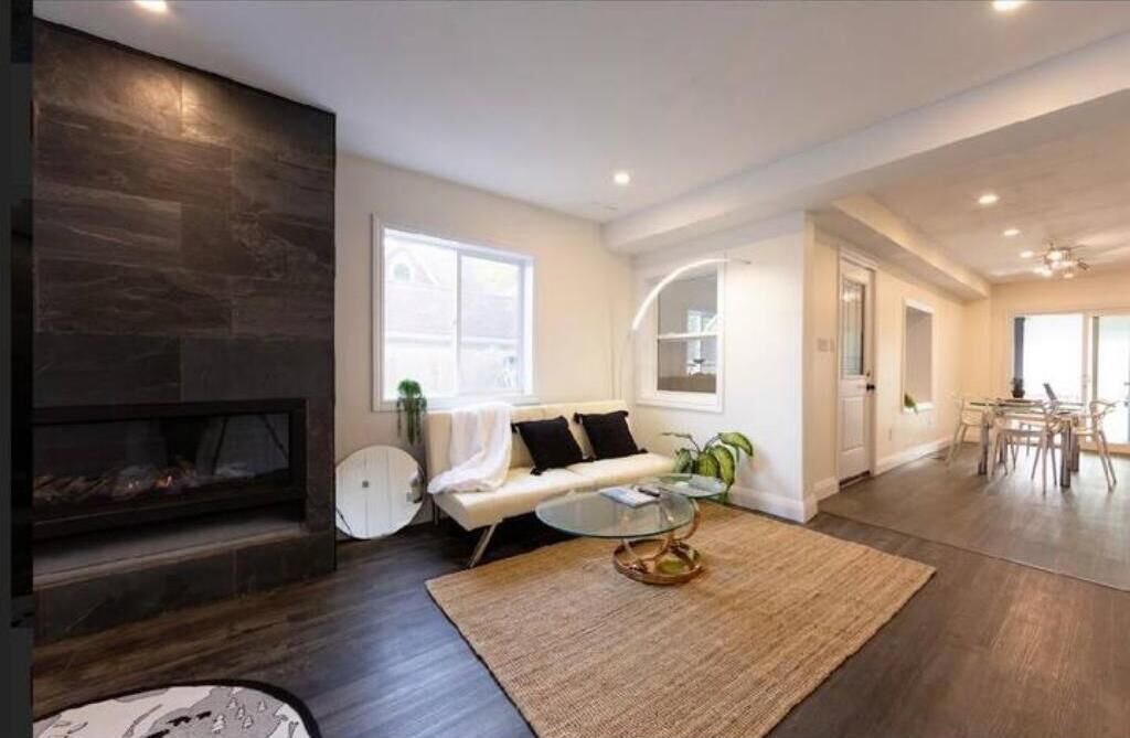 Photo of Livingroom in Belleville