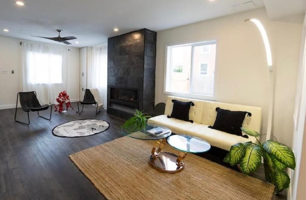 Photo of Livingroom in Belleville