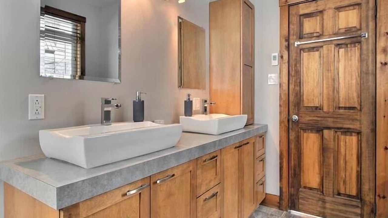 Photo of Bathroom in Saint-Philemon