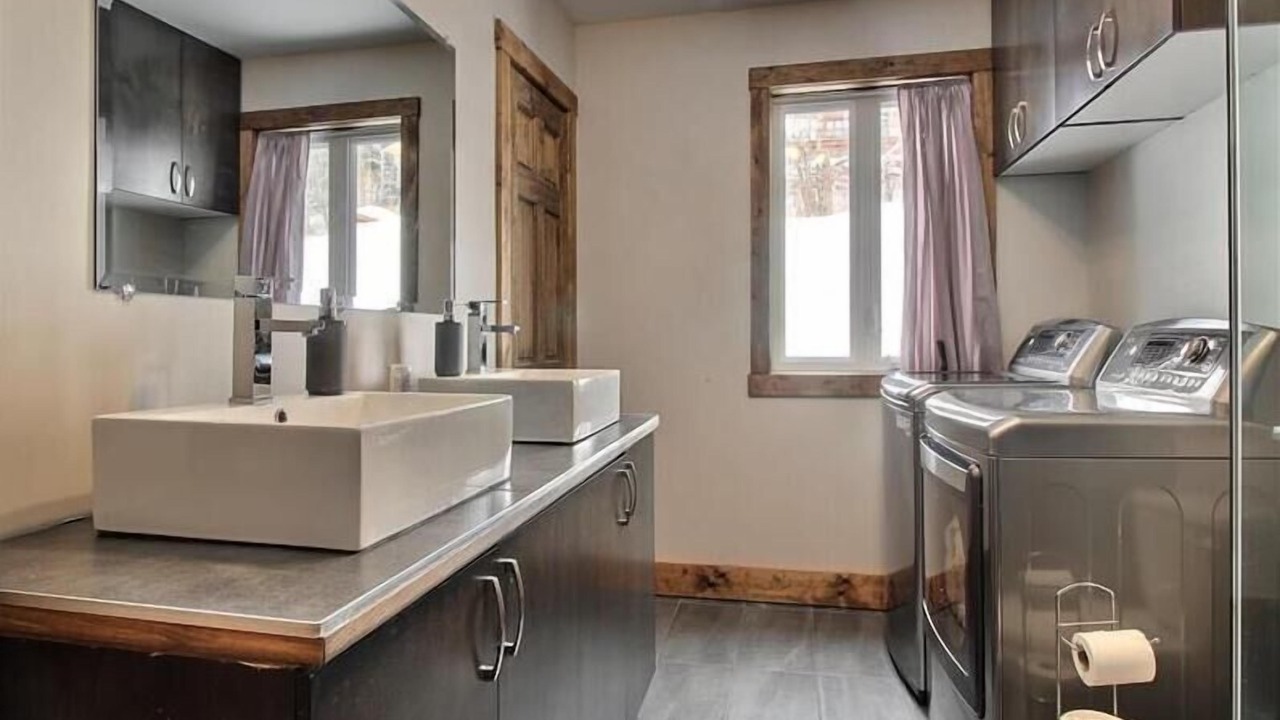 Photo of Bathroom in Saint-Philemon