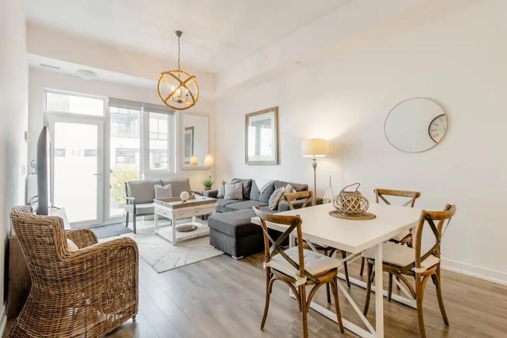 Photo of Livingroom in Innisfil