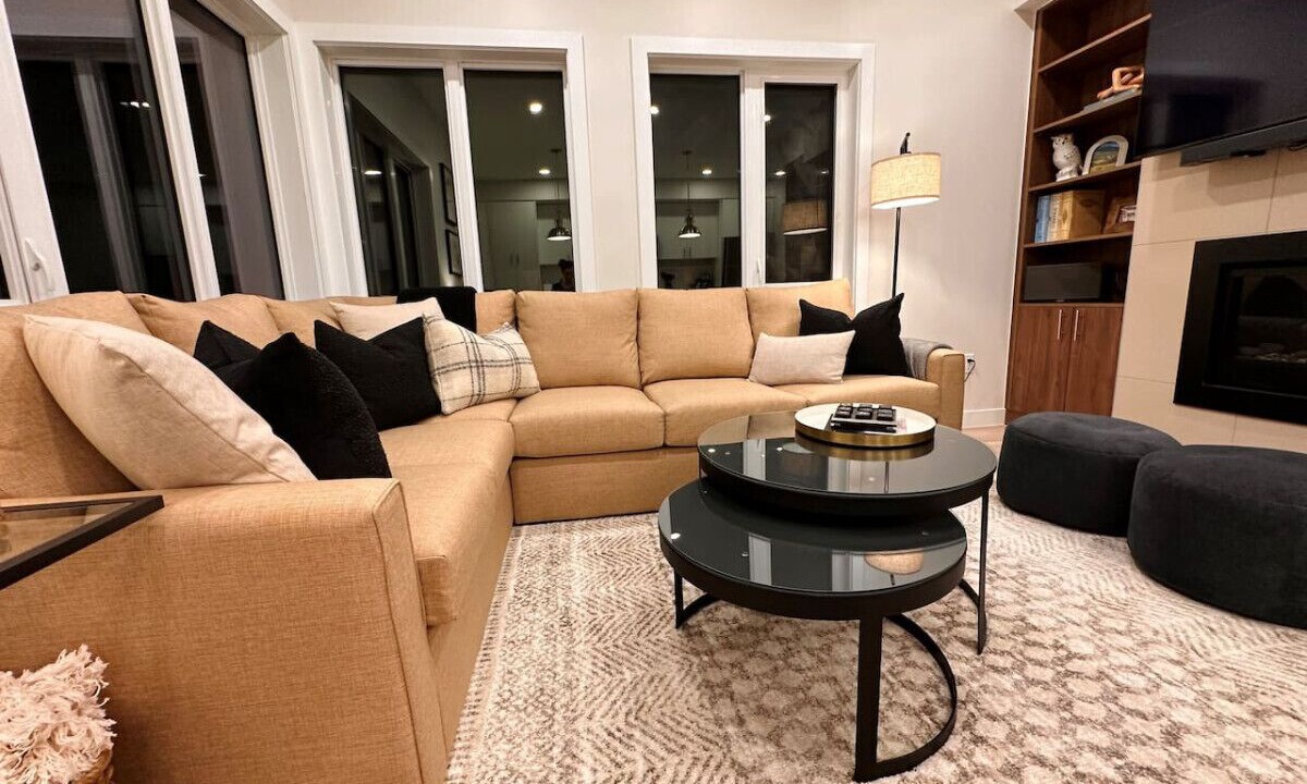 Photo of Livingroom in East Kootenay