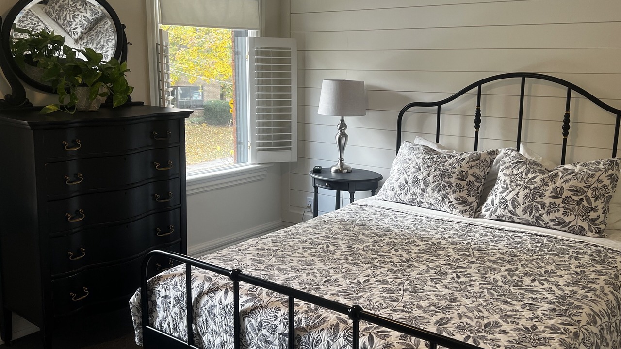 Photo of Bedroom in Hamilton