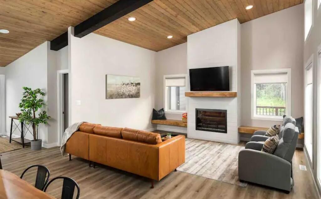 Photo of Livingroom in Strathclair
