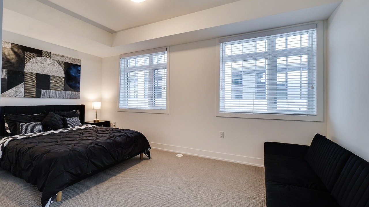 Photo of Bedroom in Lakeview