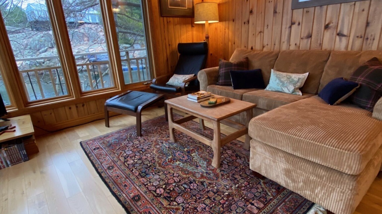 Photo of Livingroom in Georgian Bay