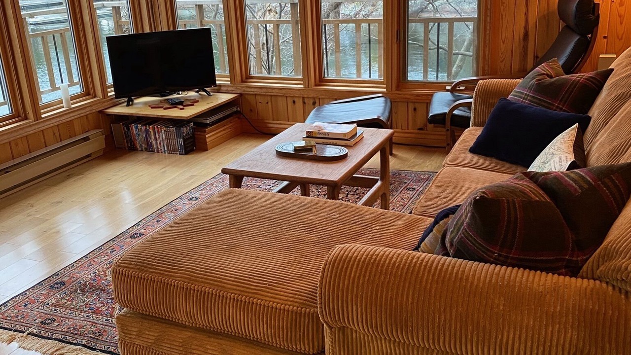 Photo of Livingroom in Georgian Bay