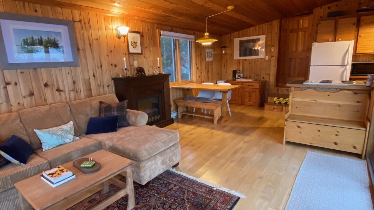 Photo of Livingroom in Georgian Bay