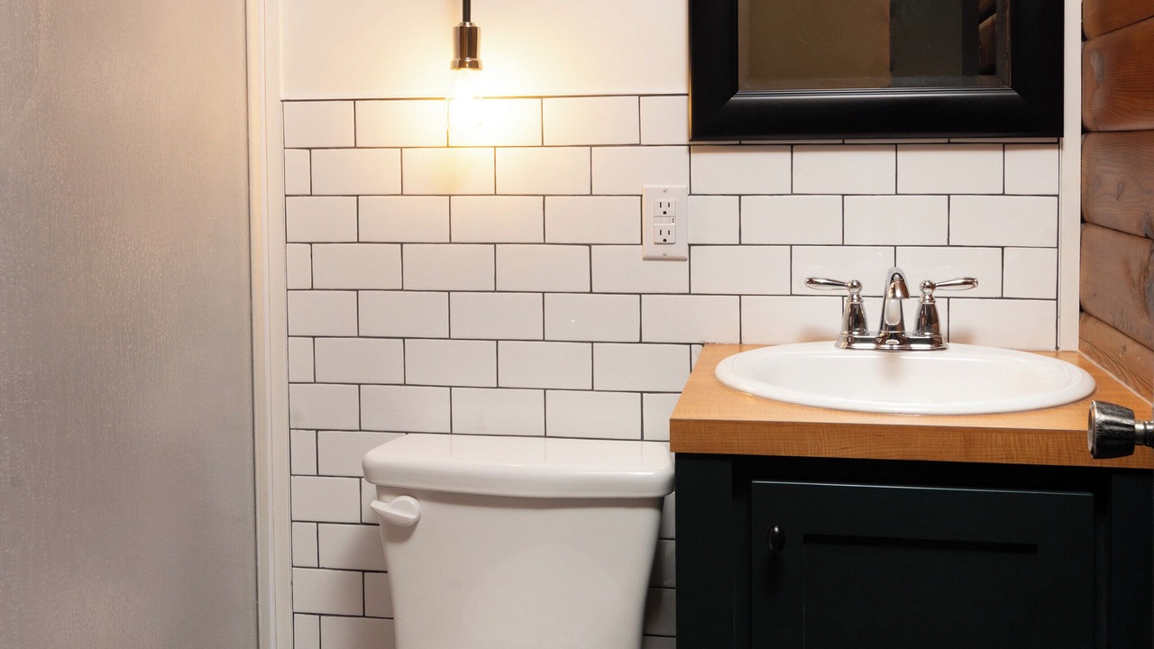 Photo of Bathroom in Pocahontas