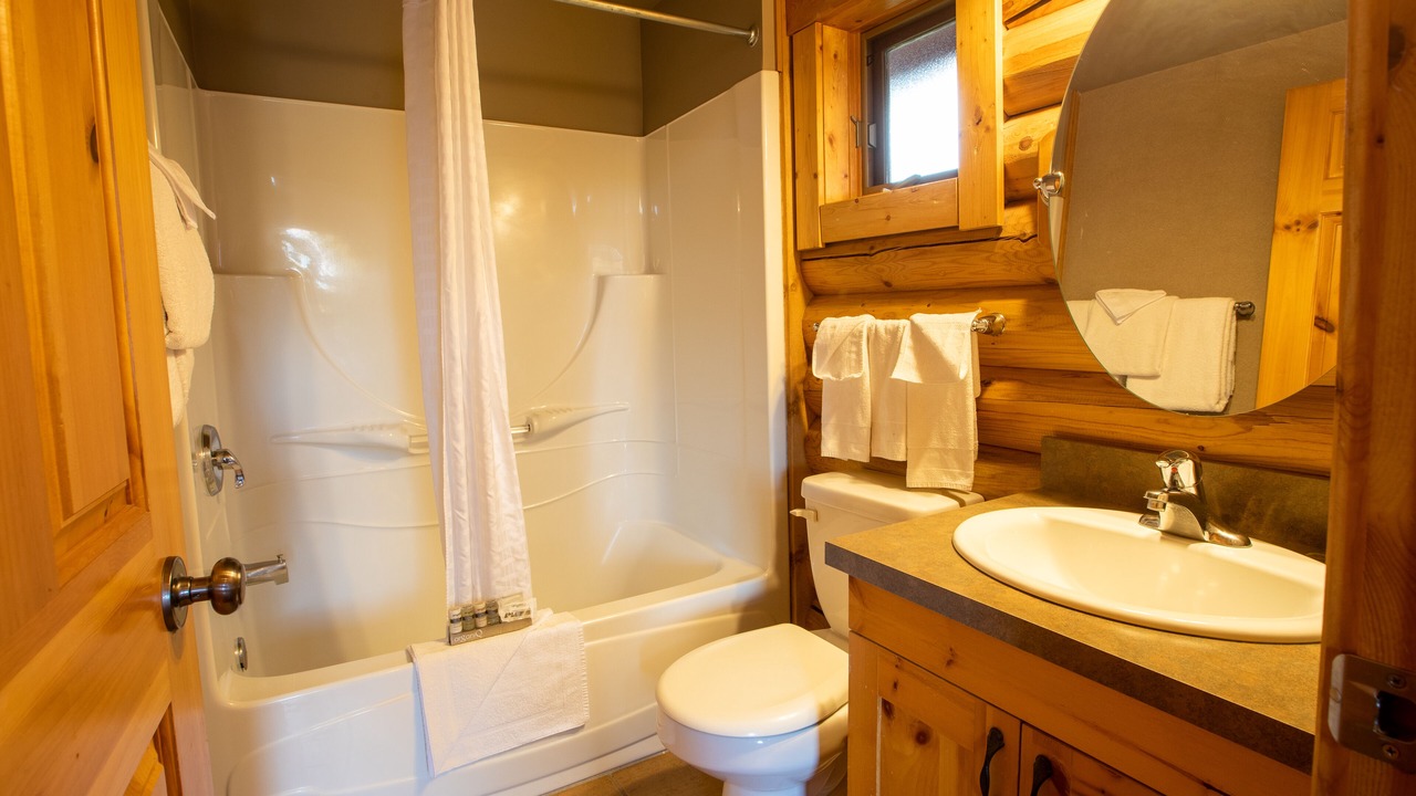 Photo of Bathroom in Pocahontas