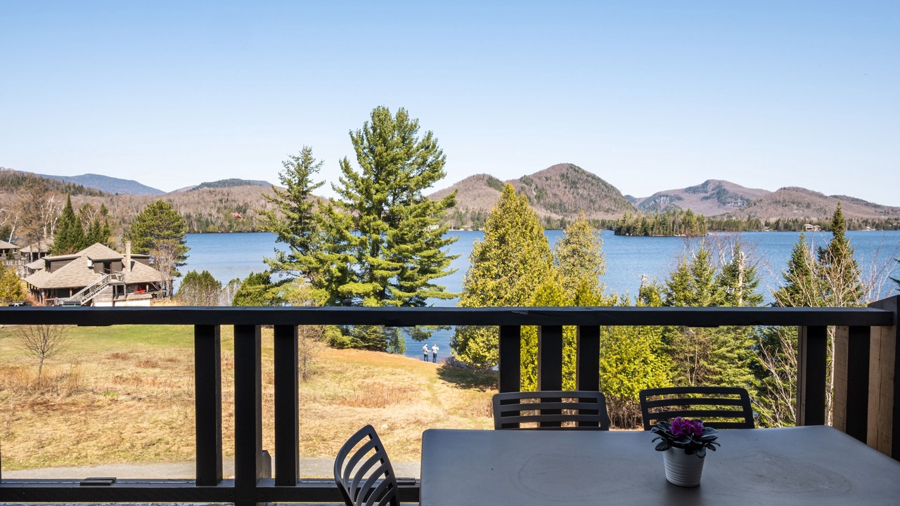 Photo of Patio Balcony in Lac Superieur Village