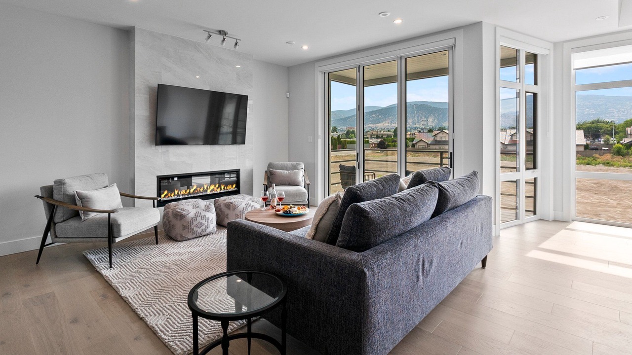 Photo of Livingroom in Okanagan-Similkameen