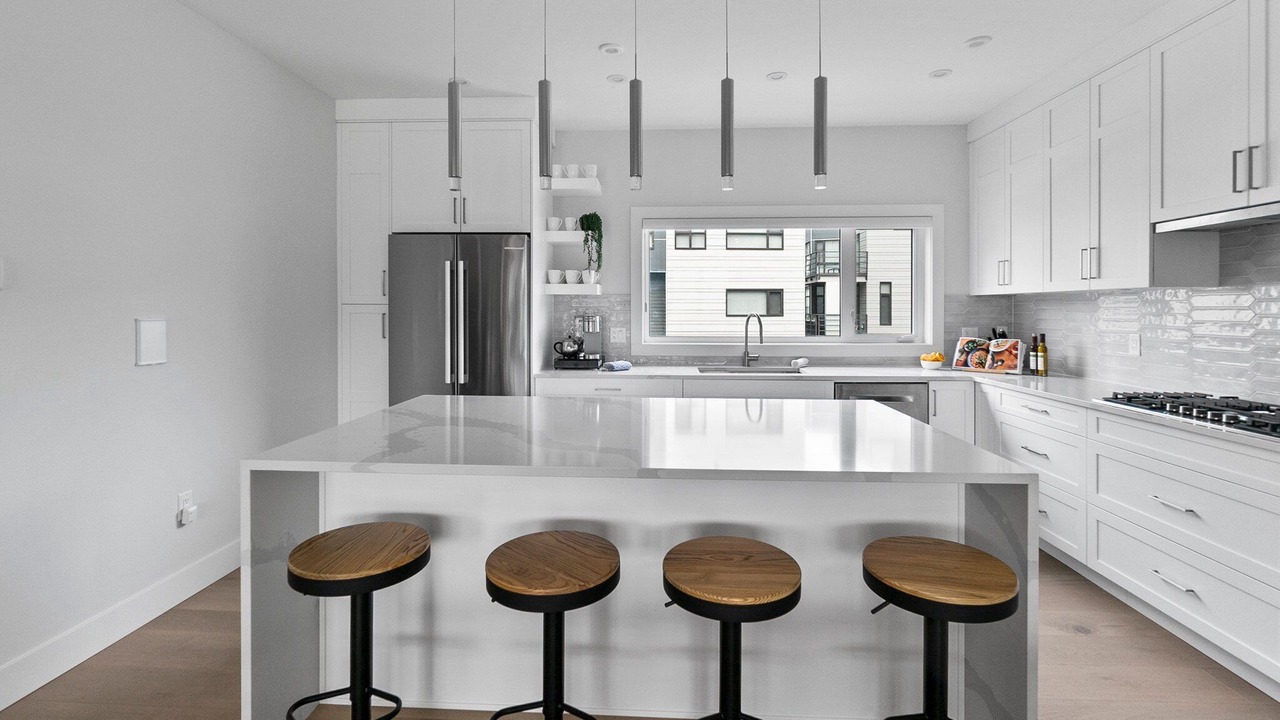 Photo of Kitchen in Okanagan-Similkameen