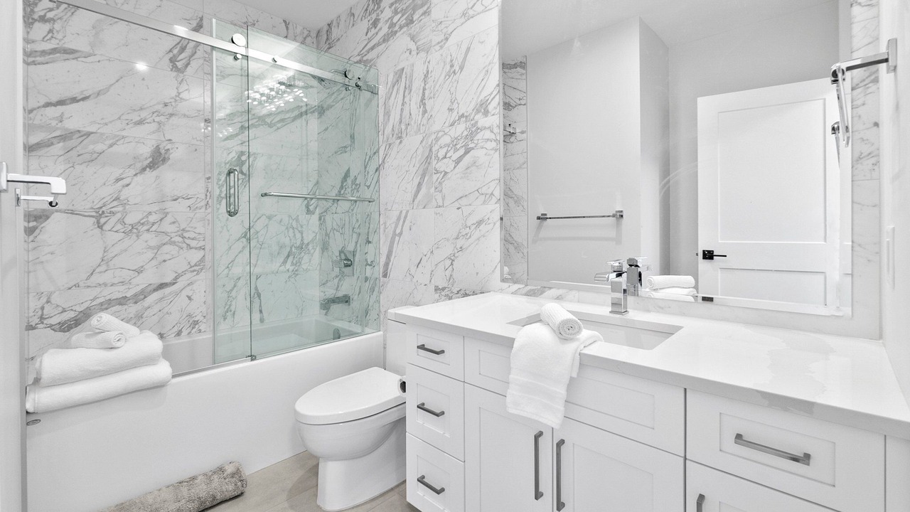 Photo of Bathroom in Okanagan-Similkameen