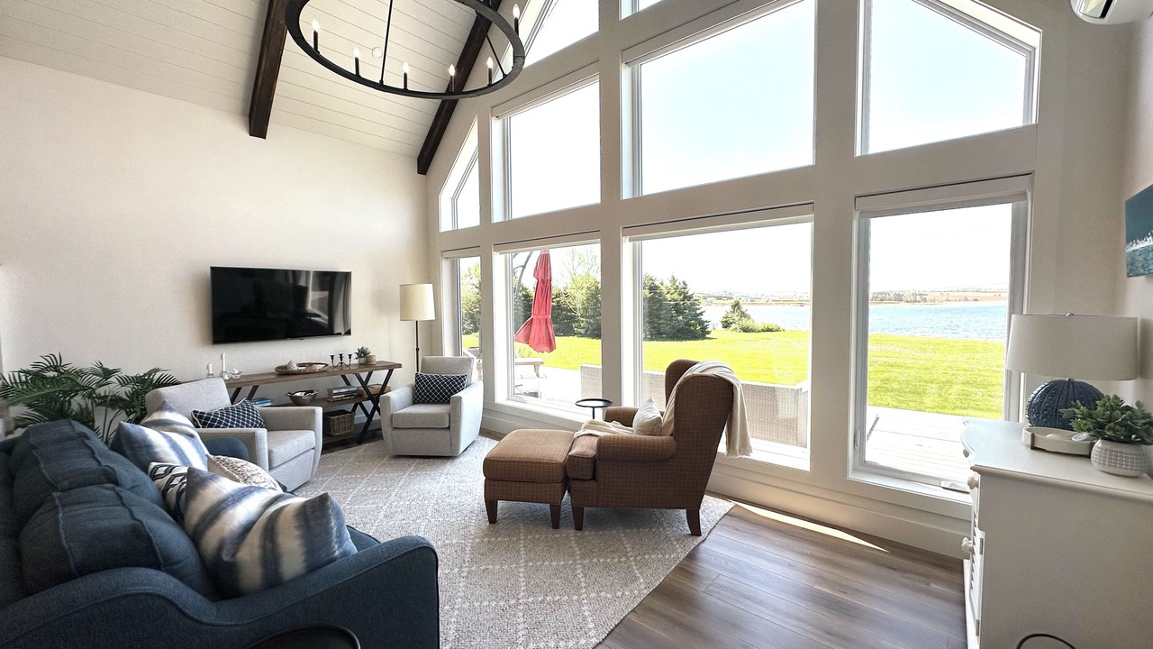 Photo of Livingroom in French River