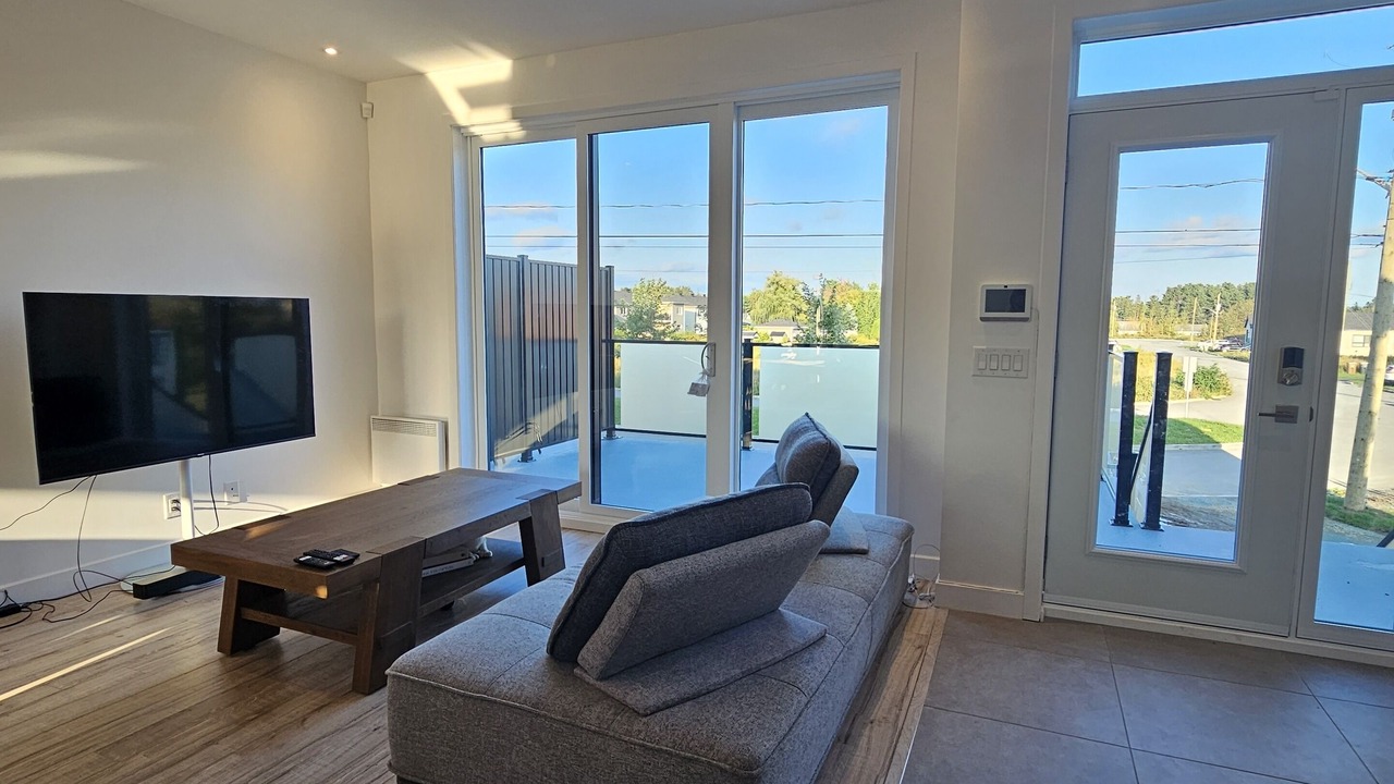 Photo of Livingroom in Sherbrooke