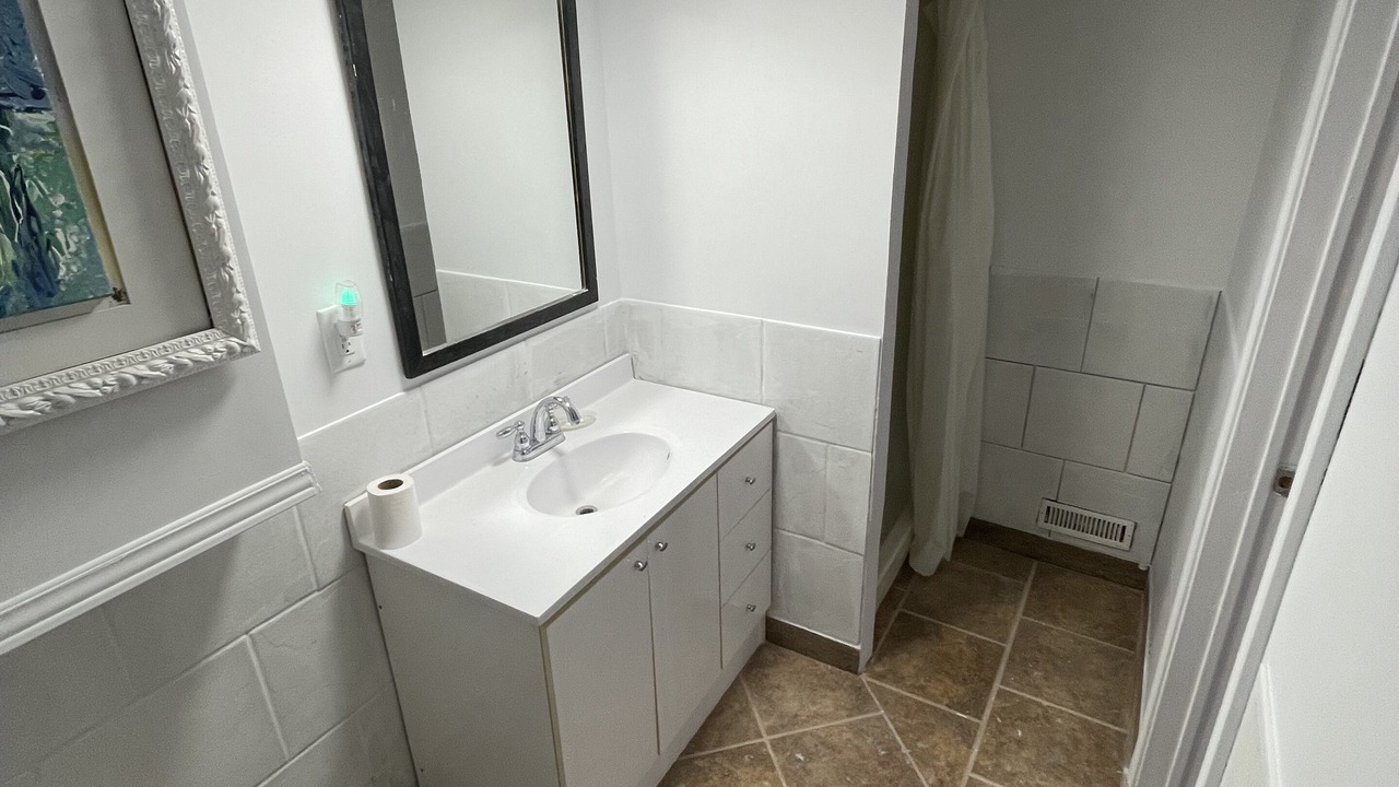 Photo of Bathroom in Terrebonne