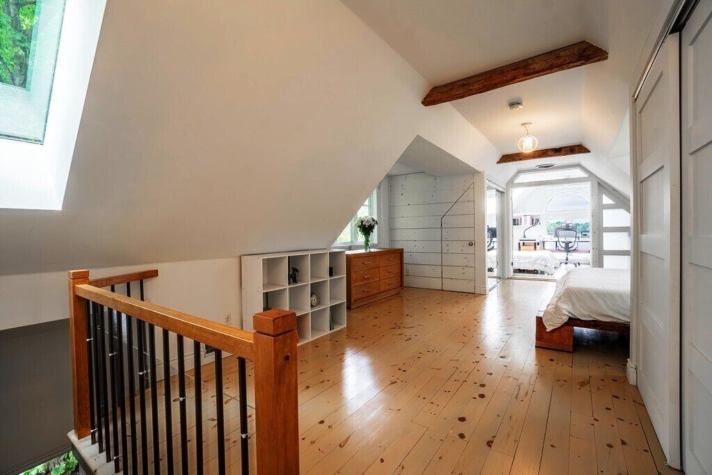 Photo of Bedroom in Boisbriand