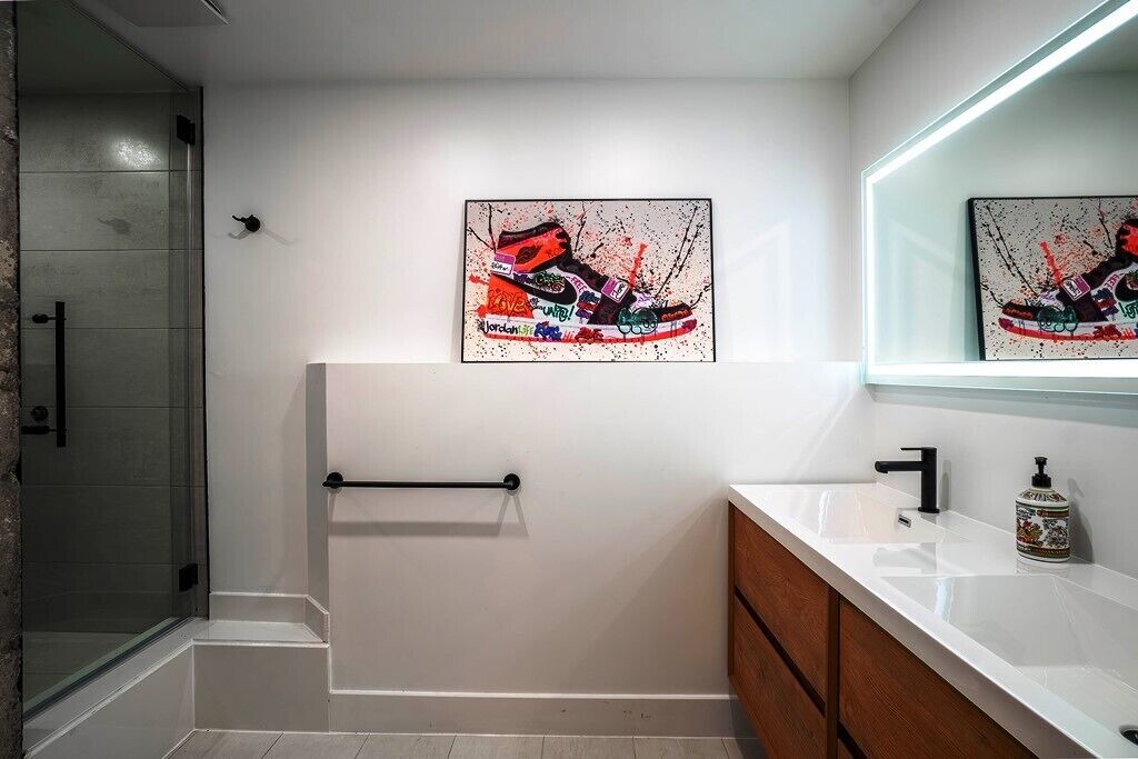 Photo of Bathroom in Boisbriand