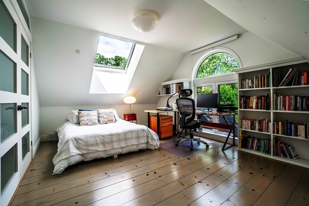 Photo of Bedroom in Boisbriand