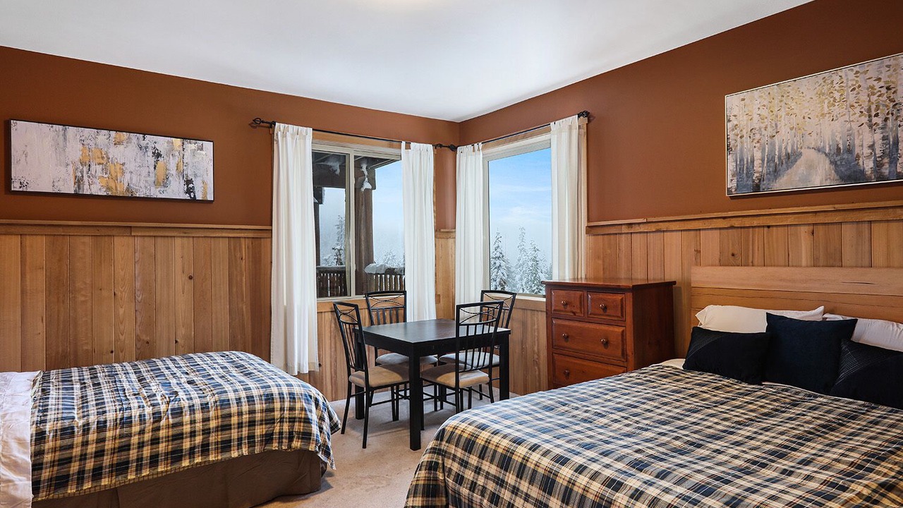 Photo of Bedroom in Courtenay