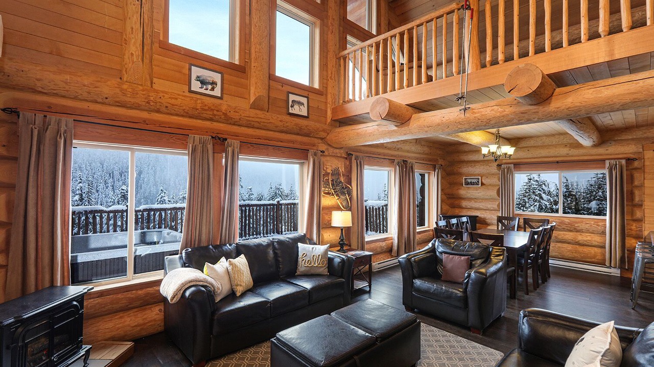 Photo of Livingroom in Courtenay