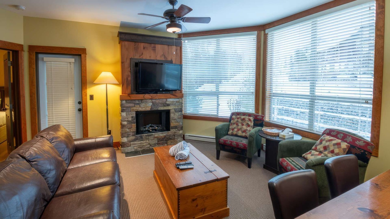 Photo of Livingroom in East Kootenay