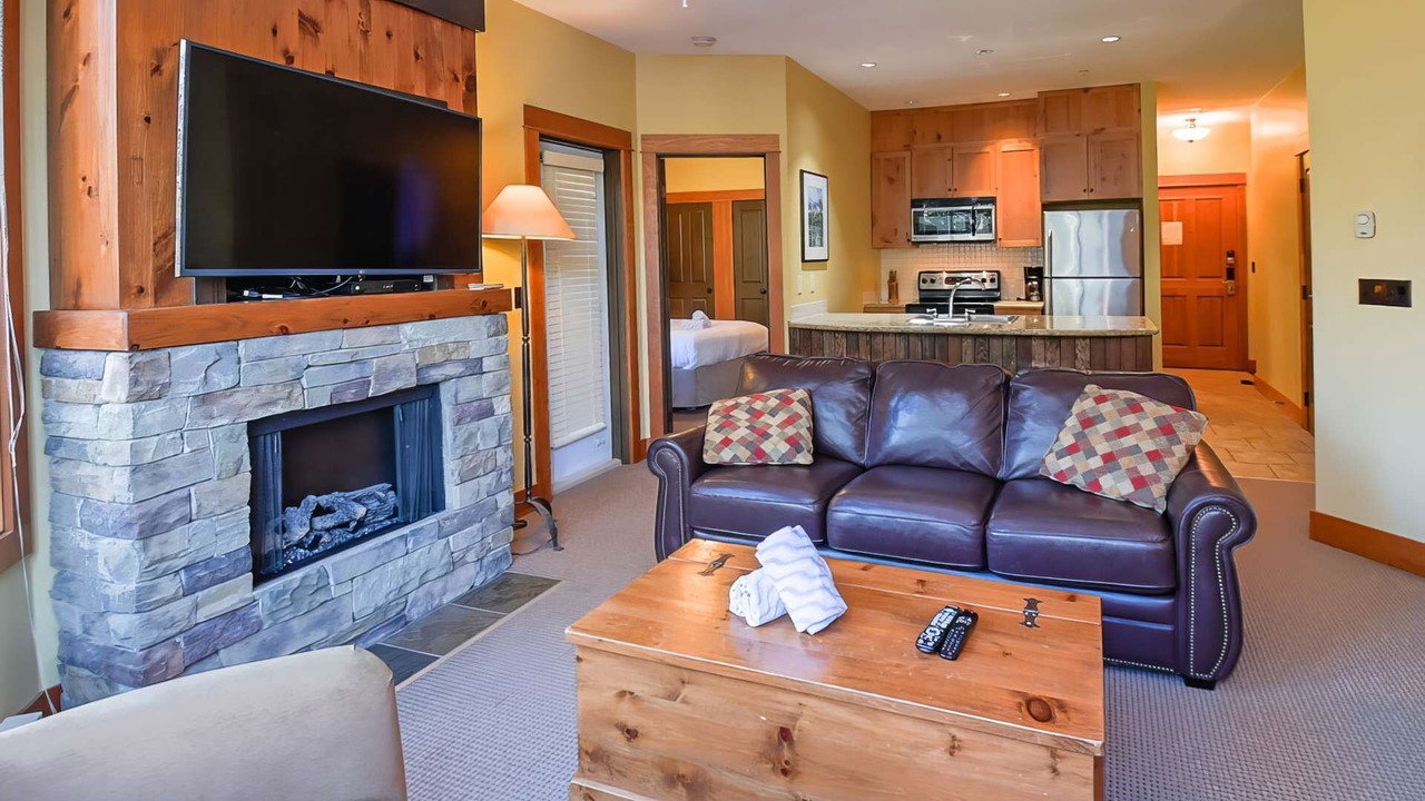 Photo of Livingroom in East Kootenay
