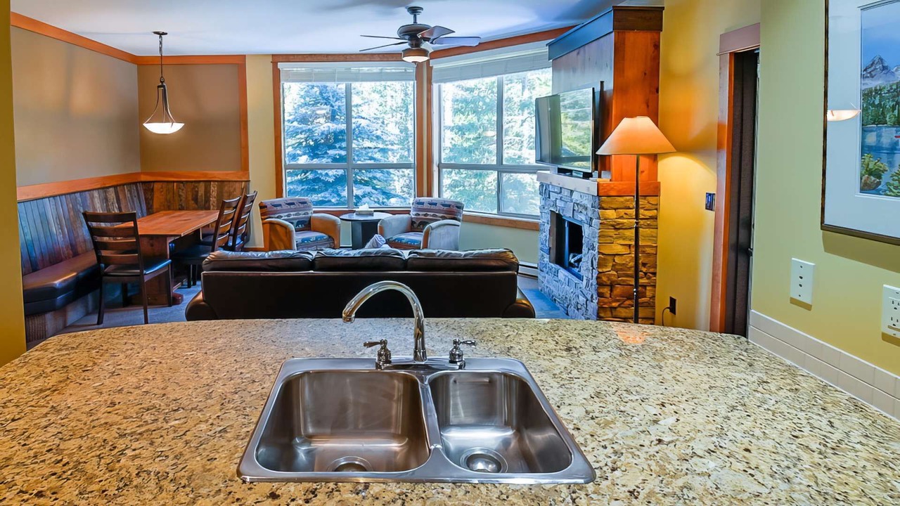 Photo of Livingroom in East Kootenay