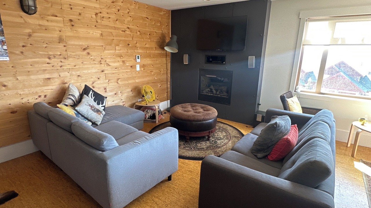 Photo of Livingroom in Big White Ski Resort