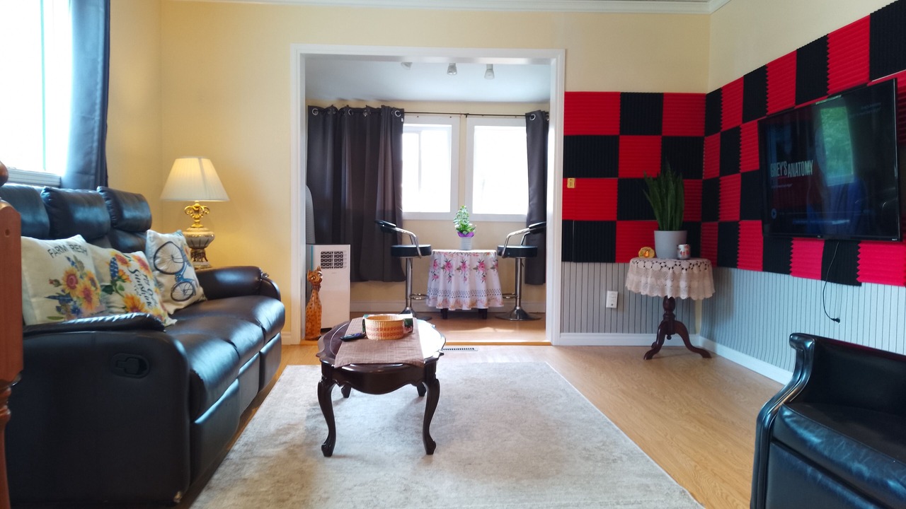 Photo of Livingroom in Red Deer