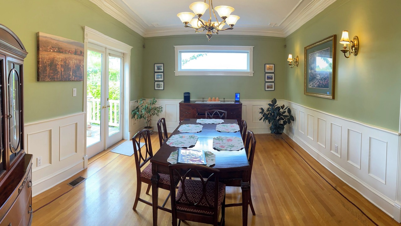 Photo of Bedroom in Central Saanich