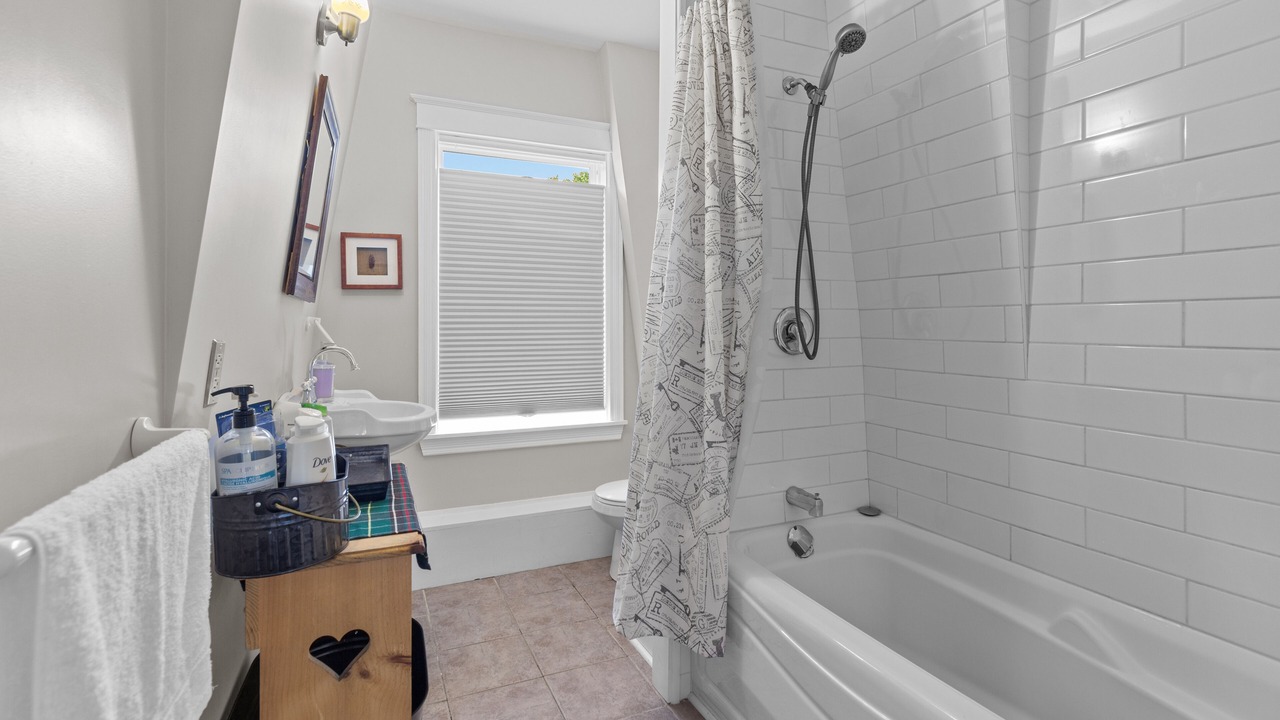 Photo of Bathroom in Waterford Valley