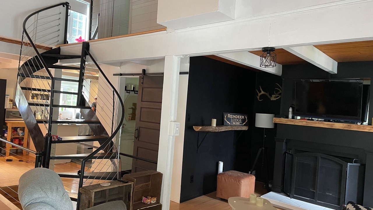 Photo of Livingroom in Val Morin