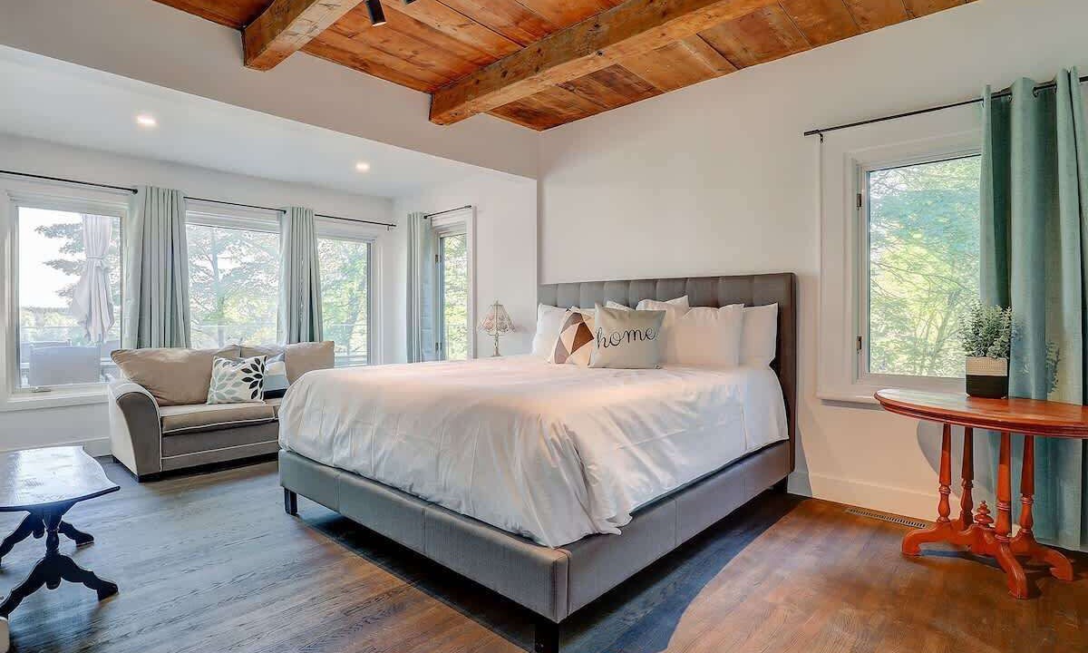 Photo of Bedroom in Saint-Leonard-d'Aston