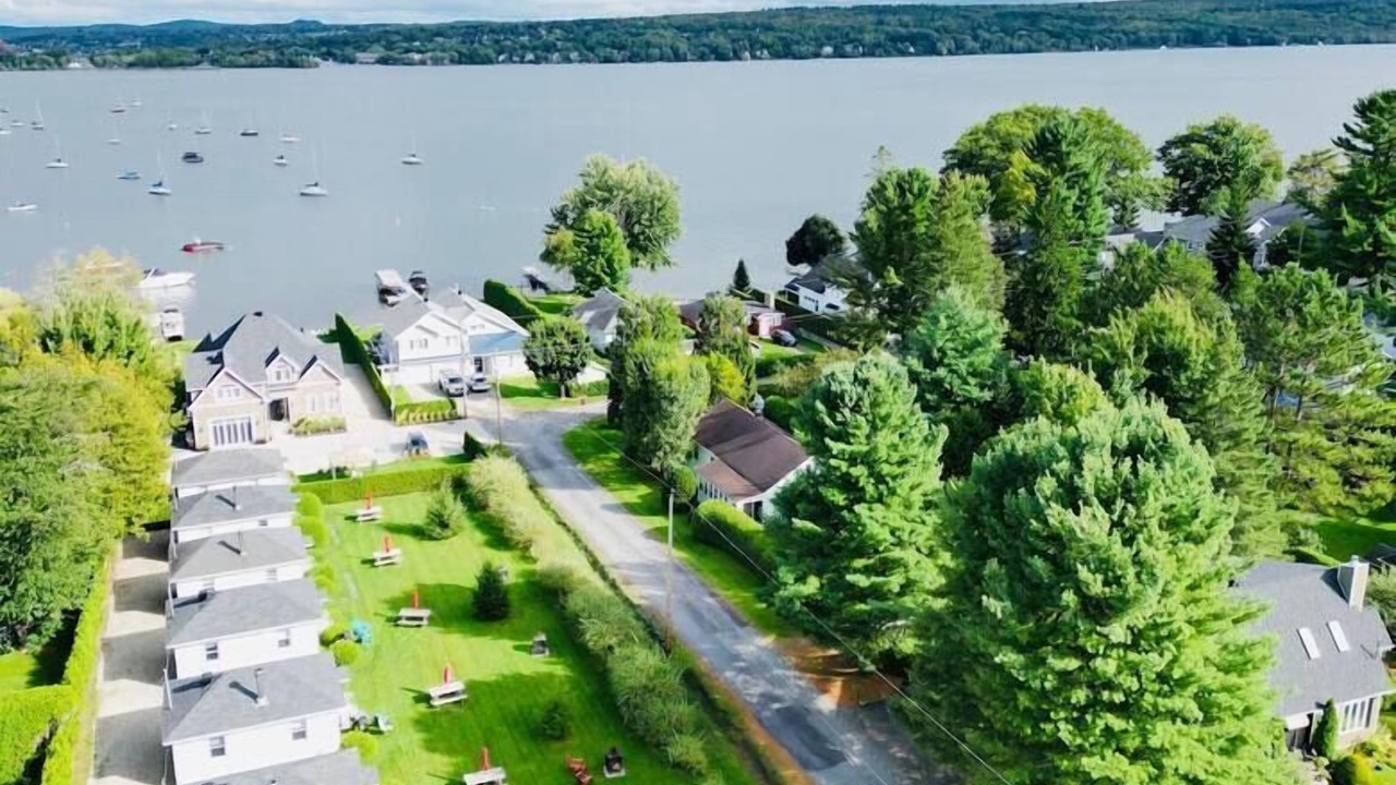 Photo of Others in Magog