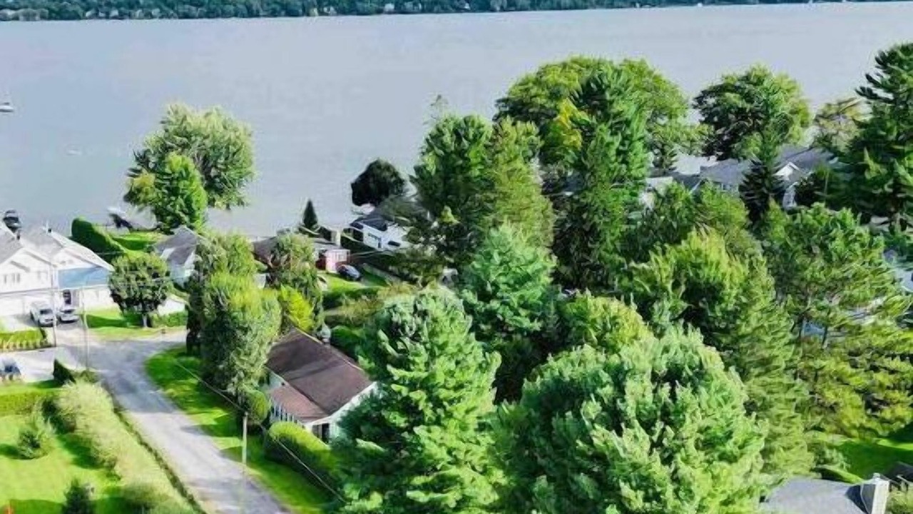 Photo of Others in Magog