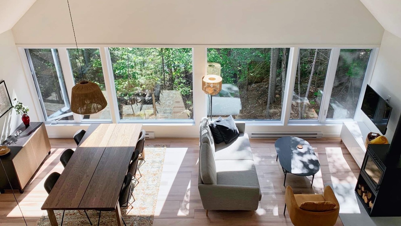 Photo of Livingroom in St-Adolphe-d'Howard