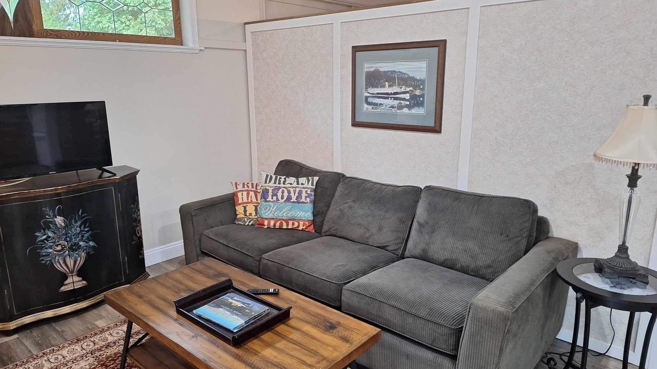 Photo of Livingroom in Cobble Hill