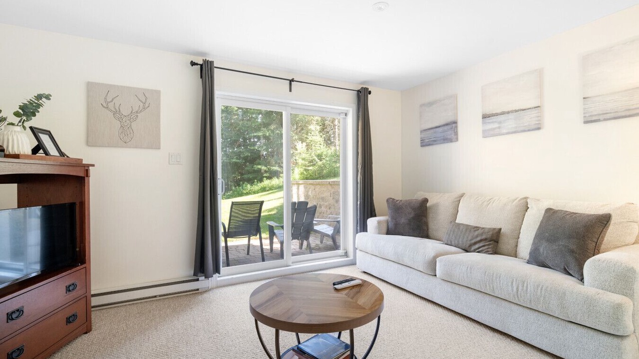 Photo of Livingroom in Mont-Tremblant