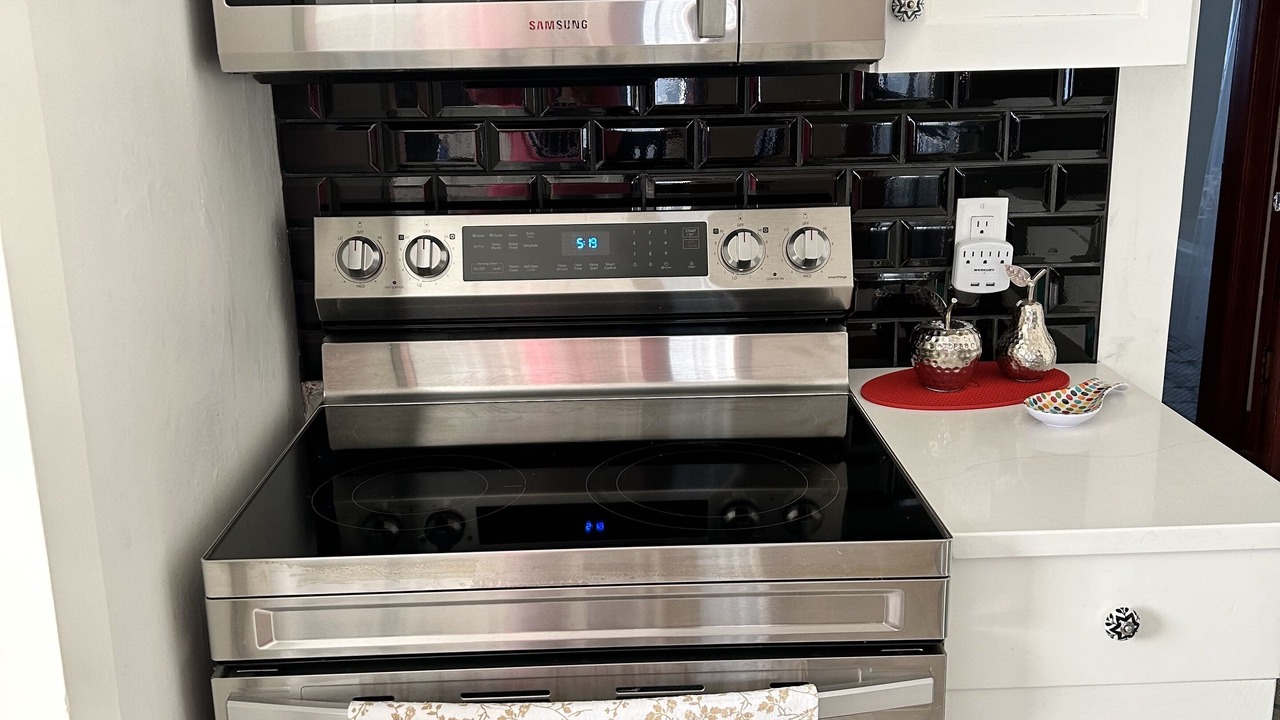 Photo of Kitchen in Sylvan Lake