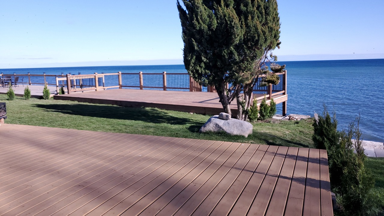 Photo of Patio Balcony in Selkirk