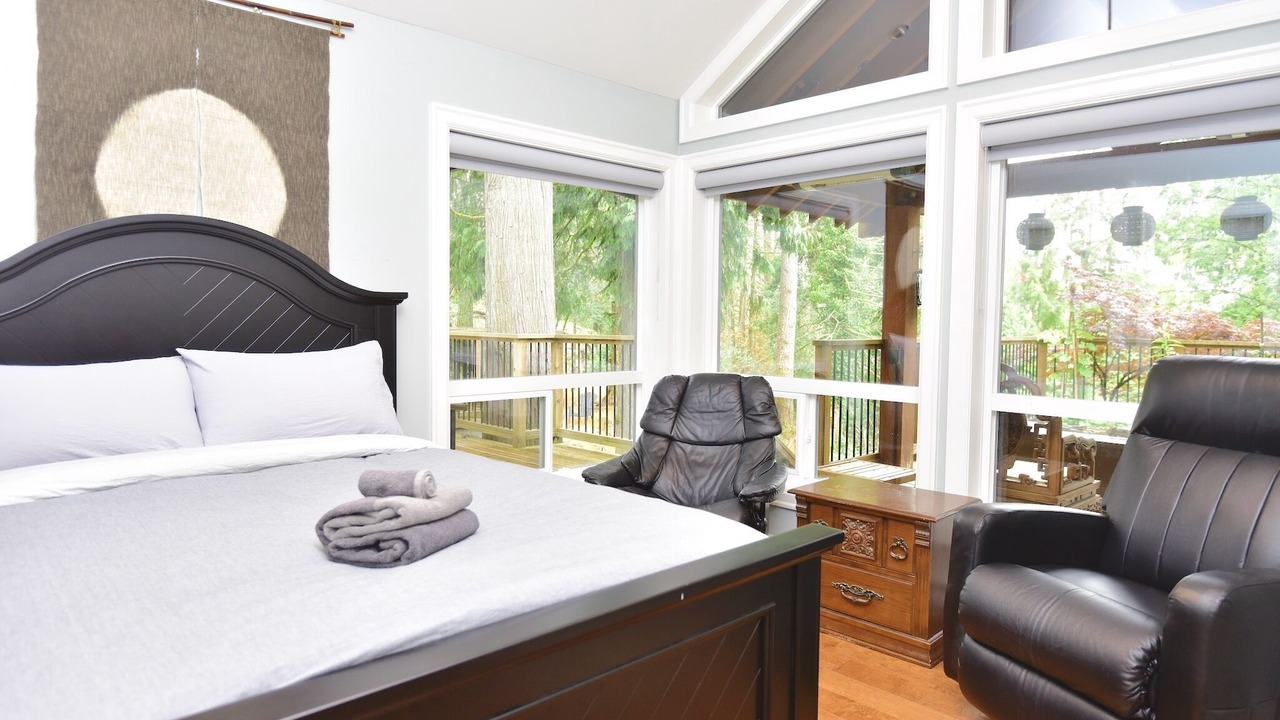 Photo of Bedroom in Maple Ridge