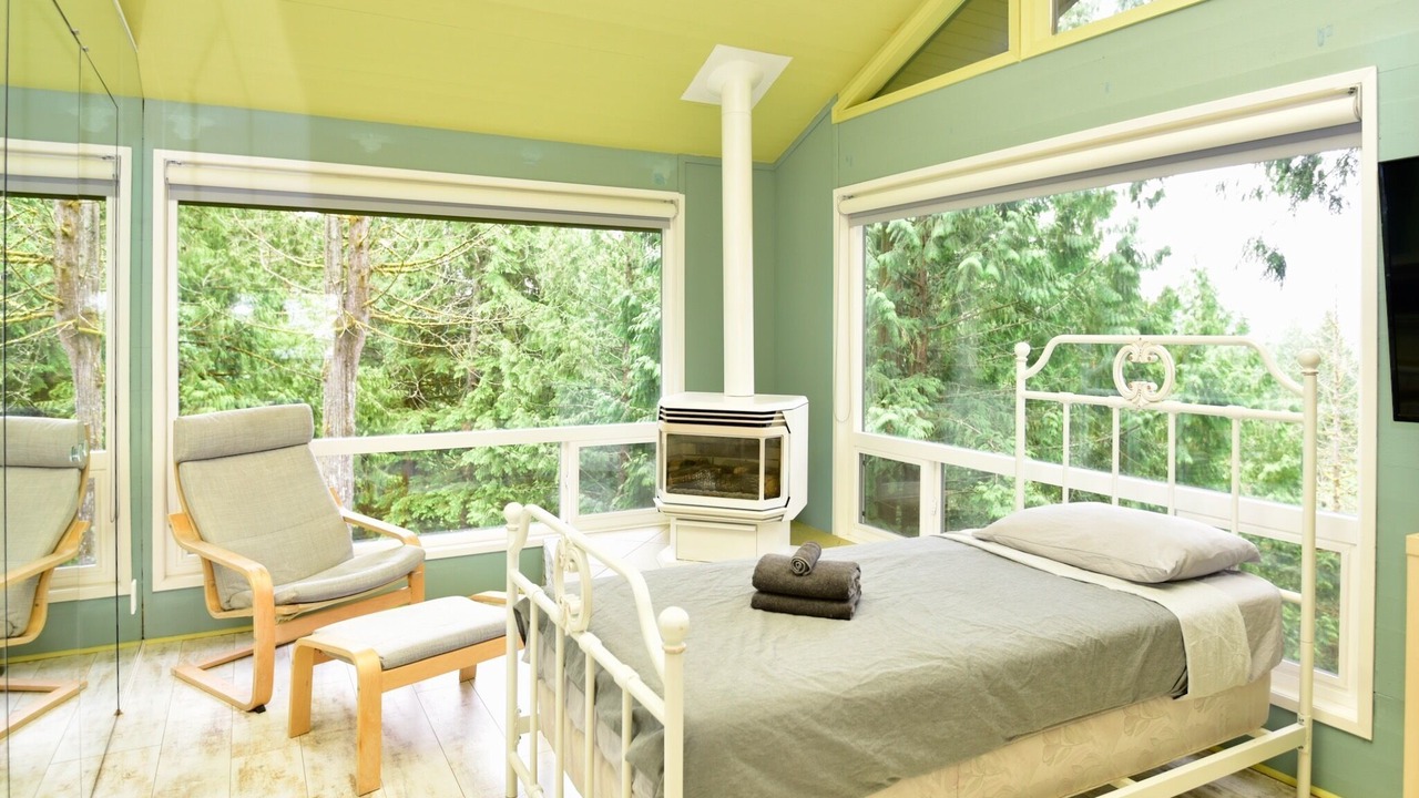 Photo of Bedroom in Maple Ridge