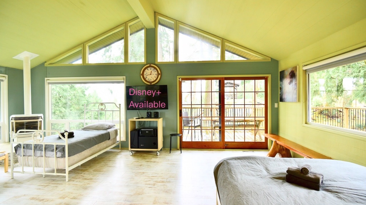Photo of Bedroom in Maple Ridge