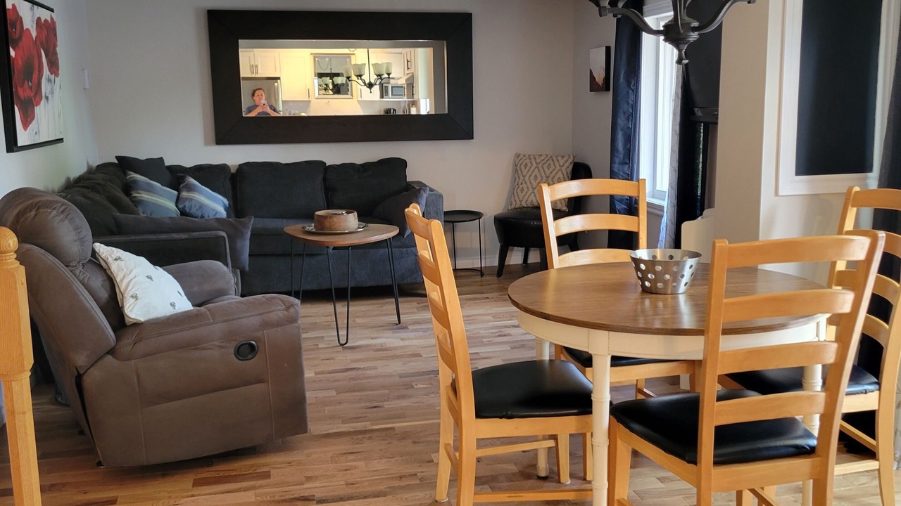 Photo of Livingroom in Laval