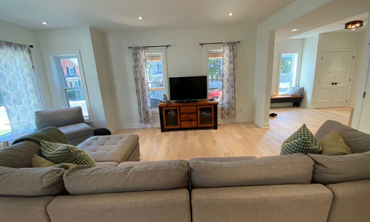 Photo of Livingroom in Prince Edward