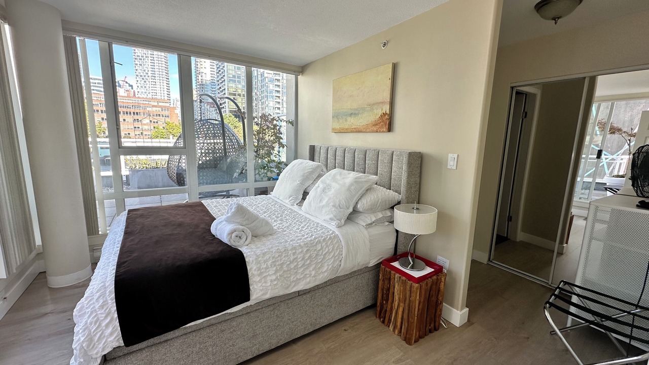 Photo of Bedroom in Davie Village